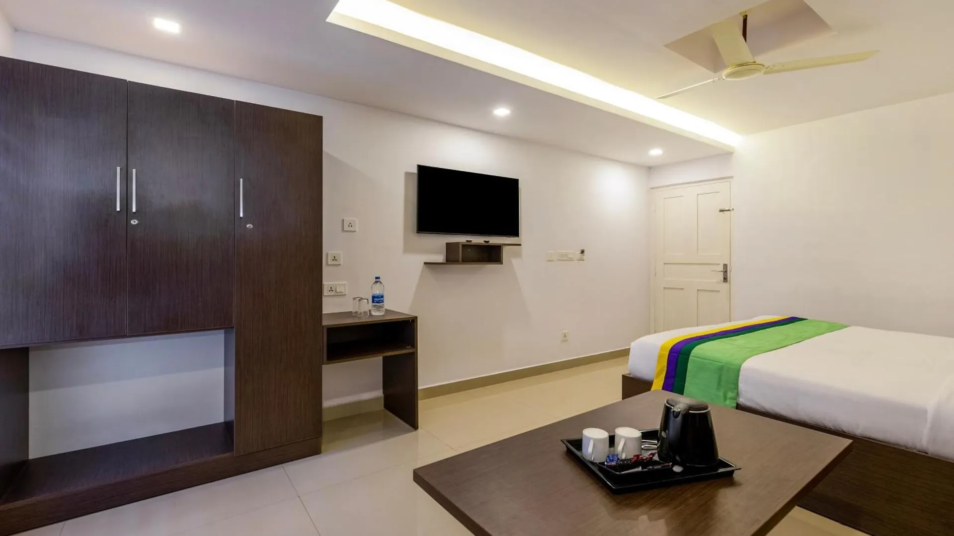Treebo Trend Airport Avenue Plaza Cochin Airport Hotel Kochi